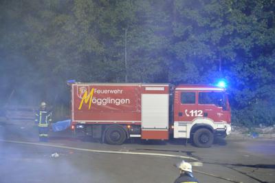 Grossbrand auf Muelldeponie in Essingen - Rauchsaeule weithin sichtbar